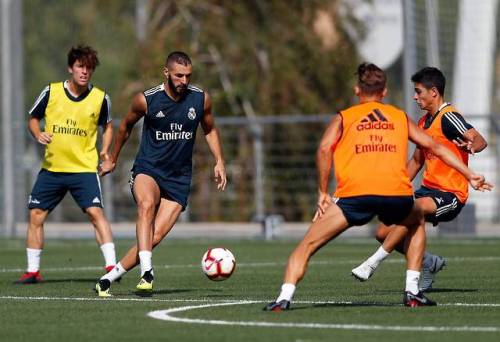 salehmadridista - Another session without the players called up...
