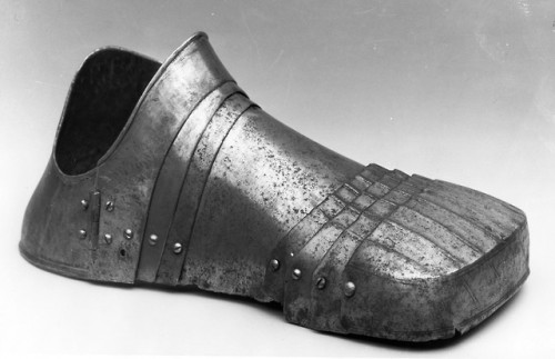 met-armsarmor - Toe Cap and Lames for a Right Foot Defense...