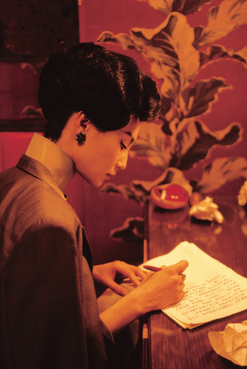 lottereinigerforever:Maggie Cheung in “In the mood for love”