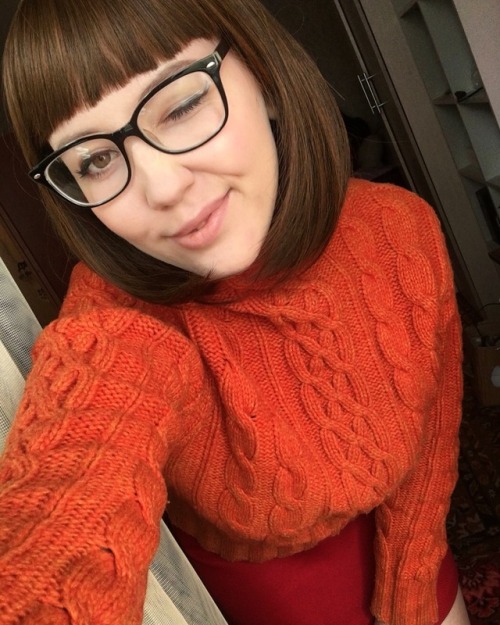 satanlovesnoodles:It’s Velma time :D  - Bonjour Mesdames
