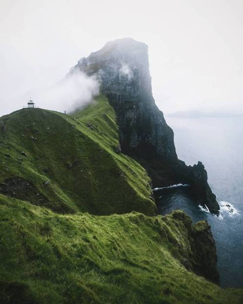 wanderthewood - Kalsoy, Faroe Islands by kuhrmarvin
