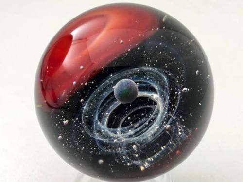 Behind the otherworldly glass art of Colin Linkoln…...
