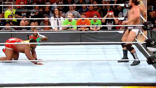 [RAW #2] Match 2 : Randy Orton vs Rusev vs Finn Bálor - Page 2 Tumblr_p1613zL7Rp1u1ljrzo1_500