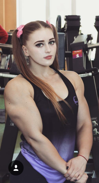 The beautiful Russian powerlifter who’s name I can’t...
