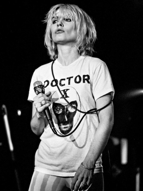 forever-blondie - Debbie Harry photographed by Lynn Goldsmith -...