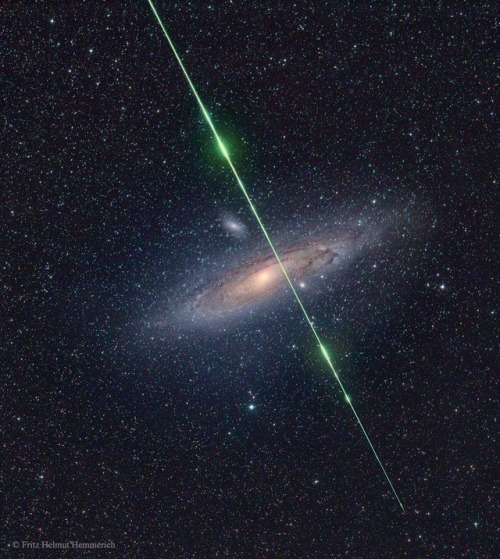 scienceisbeauty - A Perseids meteor caught while photographing...