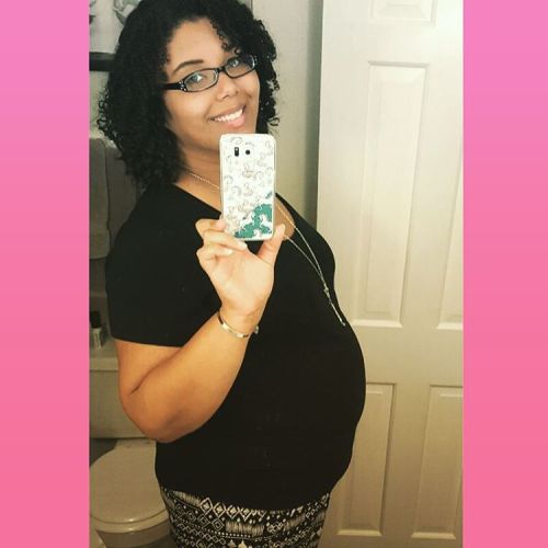 25 weeks + 5 days #pregnant #knockedup #bellybump #me #curlyhair...