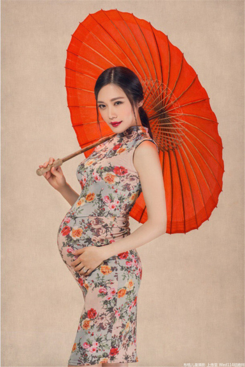 pregnantasianperfection - traditional and sexy <3