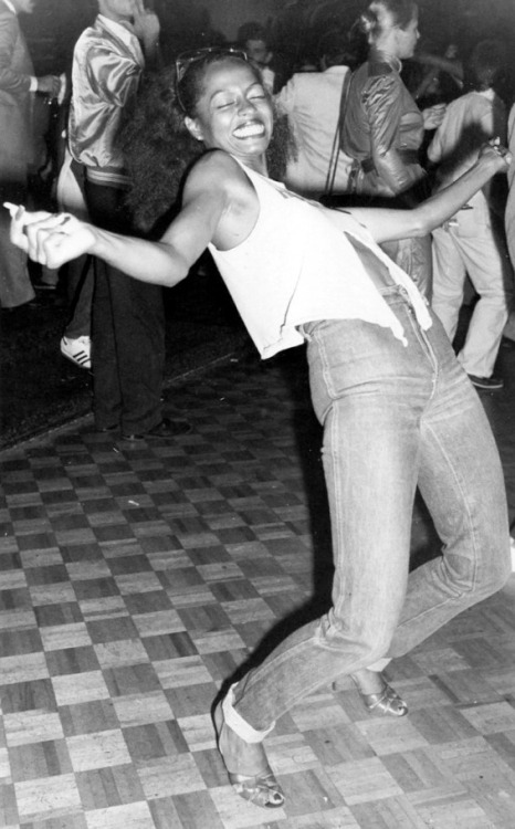 2othcentury:Diana Ross dancing at Studio 54, 1979