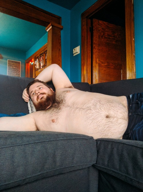 thekokiricub:Bein’ lazy on the couch when I should be in the...