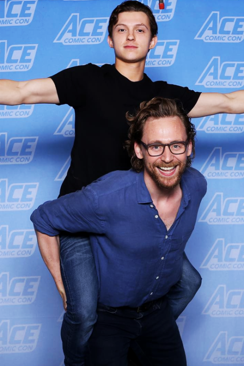 westwallys - Tom Hiddleston and Tom Holland pose for a photo-op...