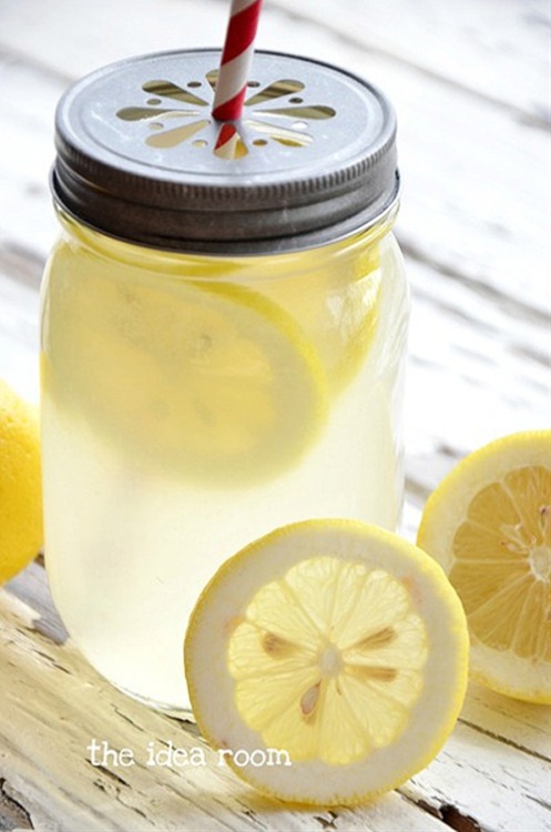 chefthisup - Homemade Lemonade Recipe.Get the recipe here »...