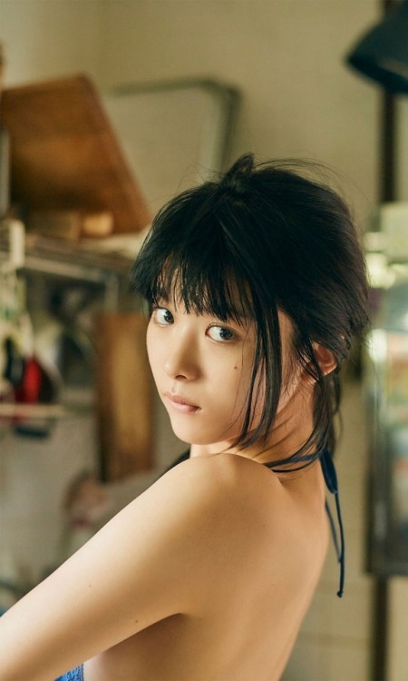 Rinka Ohnishi 大西りんか First Gravure, Nude Gallery | Gravure Girls Idols