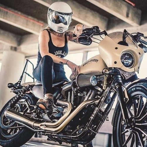  Harley-Davidson https - //www.facebook.com/MototcyclesAndMore/ 
