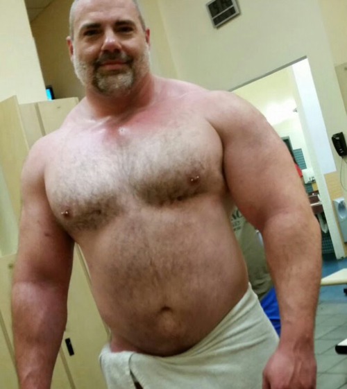 fhabhotdamncobs - bigbearcub15 - Huge muscle dad!W♂♂F    ...