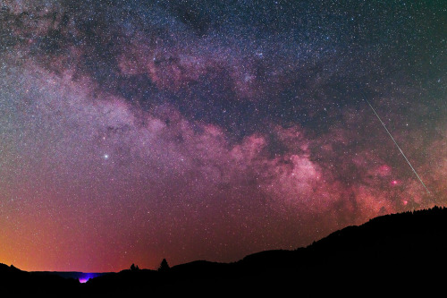 te5seract - Milchstraße mit Meteoritenspur...