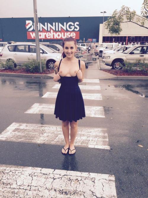jawdroppingteens - Cute teen lifts her whole dress up at...
