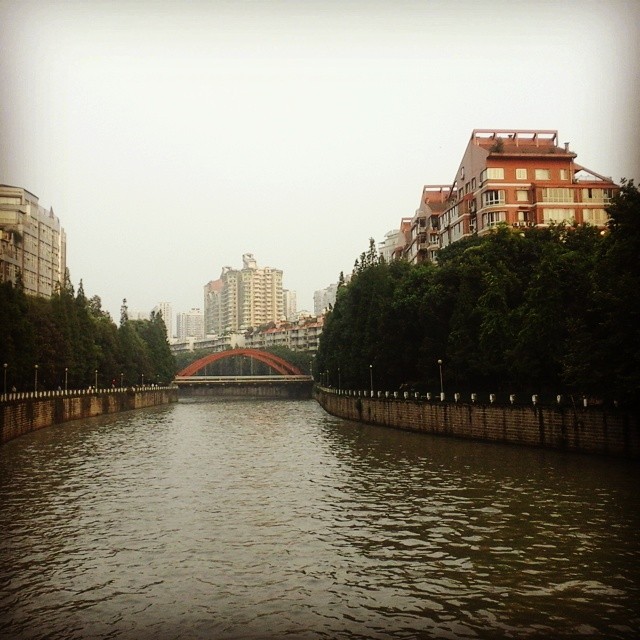 Return to the country without sunshine. #china #chengdu (at Chengdu, Sichuan)