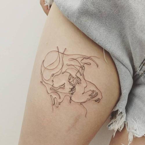 cutelittletattoos - Continuous line drawing kiss. Tattoo artist - ...