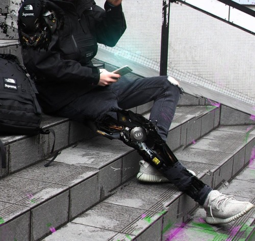astromech-punk:Cyberpunk Street by Yoshimitszu