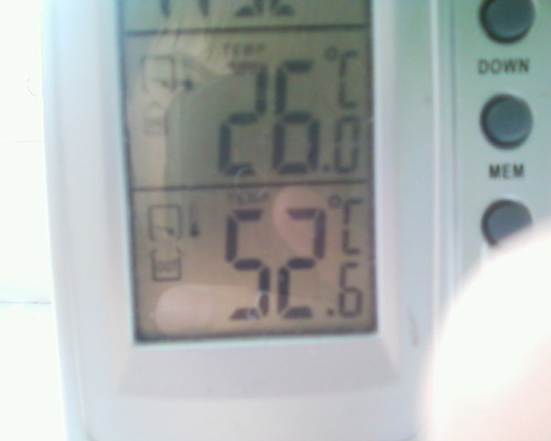 Inside: 26 C°Outside: 52.6 C°These days are really hot ( ✖ _...
