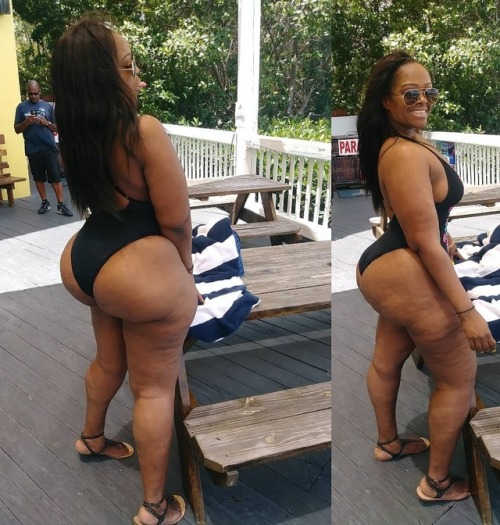 nastynate2353 - I love her big thick big booty chocolate ass so...