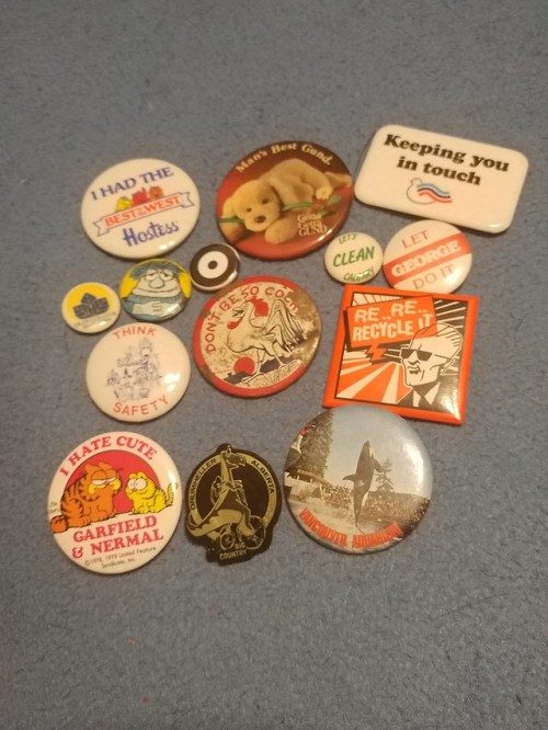 shiftythrifting - I got 8 bags of buttons at value village. About...