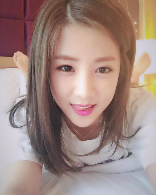 fyparkchorong - 160316 Chorong’s instagram update - 발꾸락...