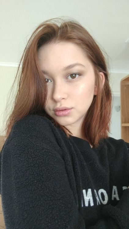 oziel94 - Emily from edingburg shes gorgeous!! Lets get to 500...
