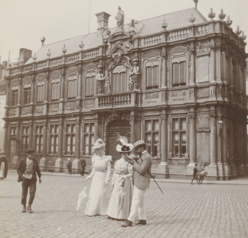 antique-royals:Tourists -1900s