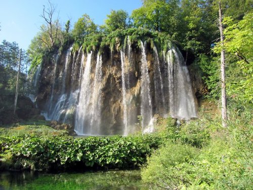 breathtakingdestinations - Plitvice Lakes National Park -...