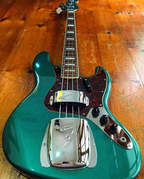 fenderbassman97 - Fender jazz bass