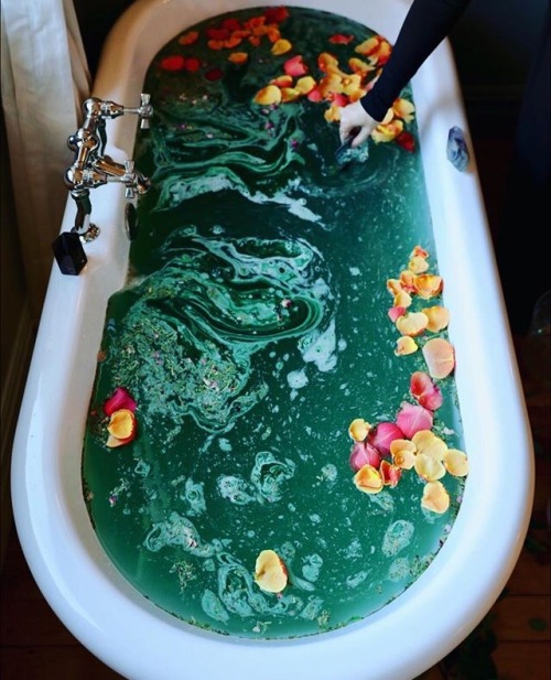 artisticlog - Green bath 