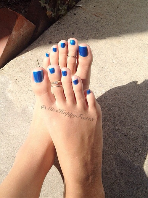 misshappyfeet18 - Pretty Blue Toes