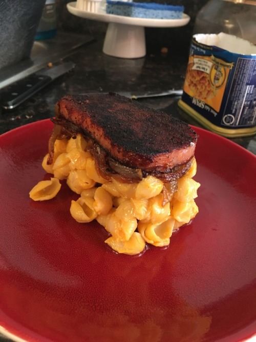 Blackened spam Mac and cheese with caramelized onions