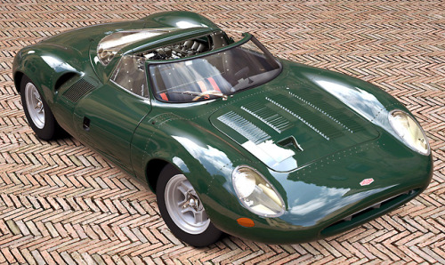 carsthatnevermadeitetc - Jaguar XJ13, 1966. The first recipient...