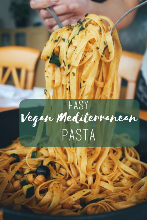 veggie-ness - Easy vegan Mediterranean PastaIngredients - 1 small...