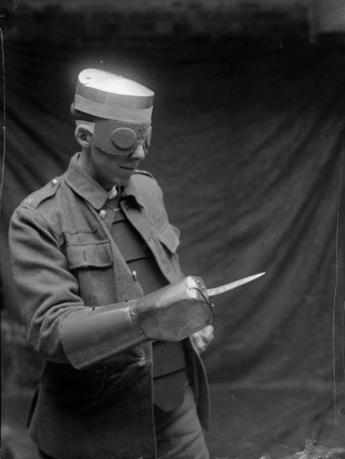 warhistoryonline - World War I personal armour, including steel...