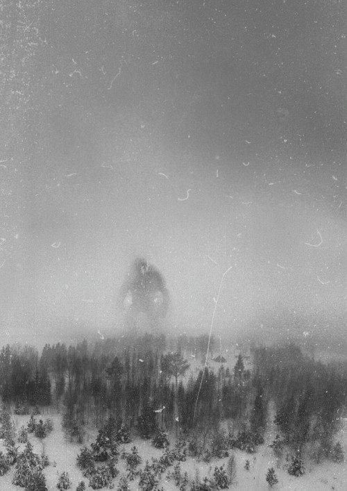 magiashley:
“ gucciballs:
“ unexplained-events:
“ Great Norwegian Mountain Troll allegedly photographed in December 1942 by the crew of an RAF recon flight 300 miles North of Berge.
”
lol what’s good homeboy
”
ambient man
”