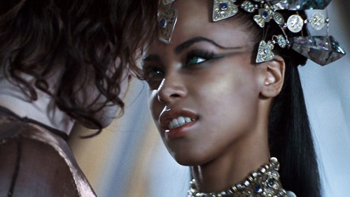 horroredits:Aaliyah as Queen Akasha in Queen of the Damned...