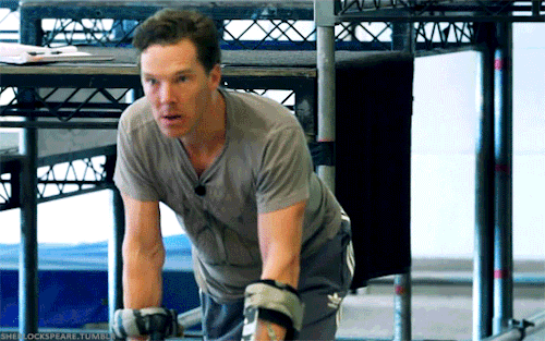 sherlockspeare - Benedict doing motion capture 2012(The Hobbit) VS...