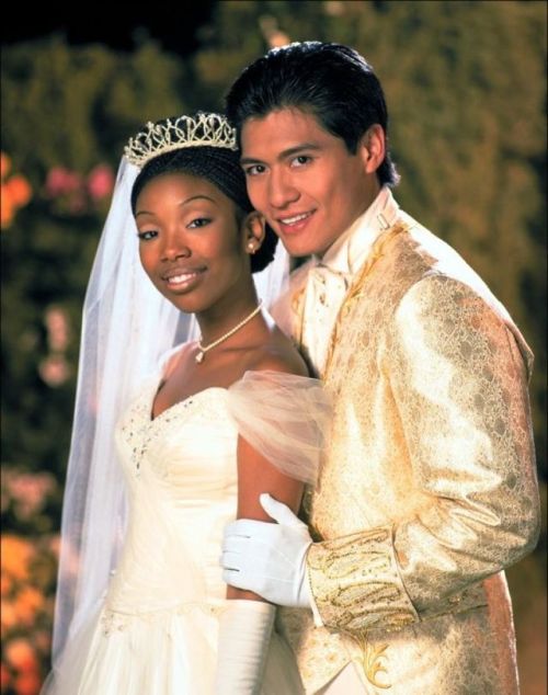 securelyinsecure:The most iconic version of Cinderella...