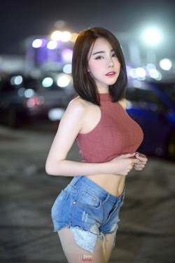 Asian Hot Girls