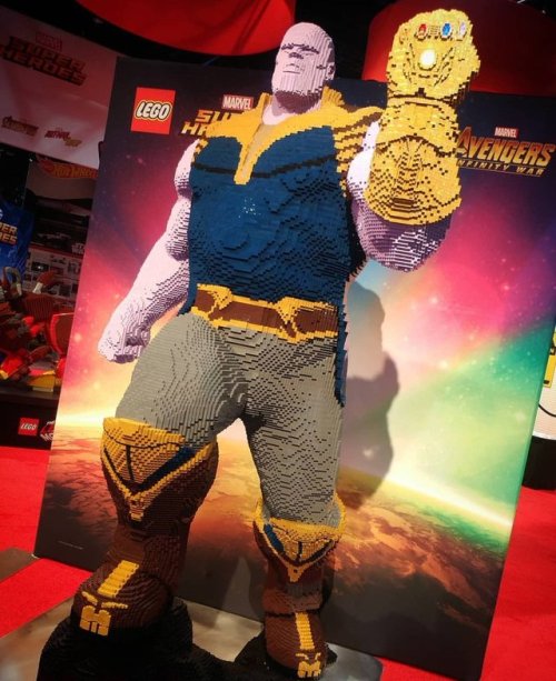 marvel-feed - THANOS LEGO STATUE ON DISPLAY AT COMIC-CON!The...