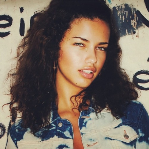 theyloveadrianalima - Adriana Lima with her natural hair