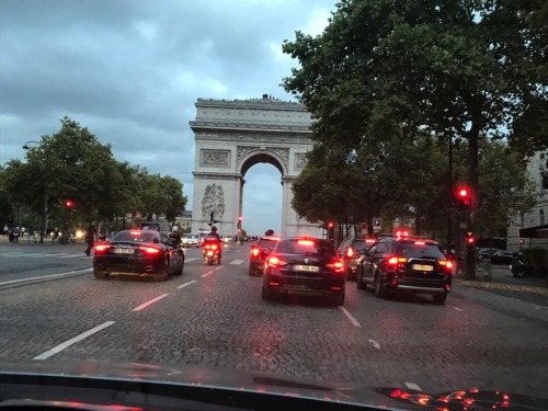 Adventuryx in Paris Story 1Adventuryx arrived to Paris. We are...