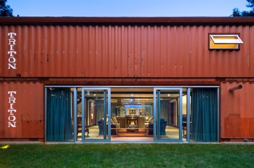 prefabnsmallhomes - The Old Lady, a three shipping containers...