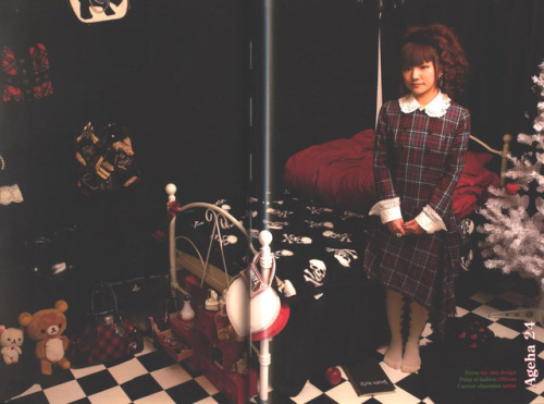 mszombi - ghostlygossamer - Favorite Random Oldschool Lolita...