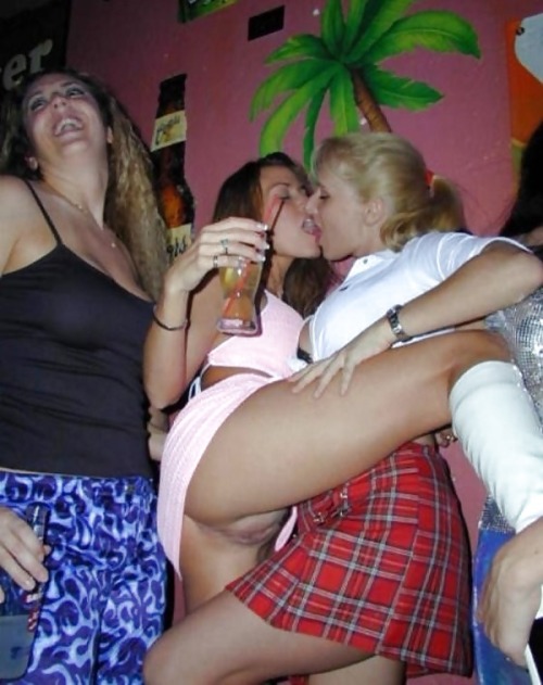 carelessinpublic - In a party in a short skirt and showing her...