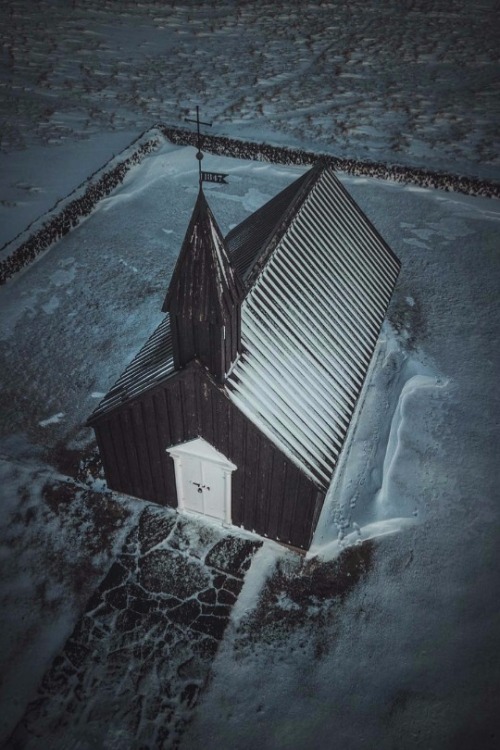 maureen2musings - Buðir Black Churchpaul.watson.photography